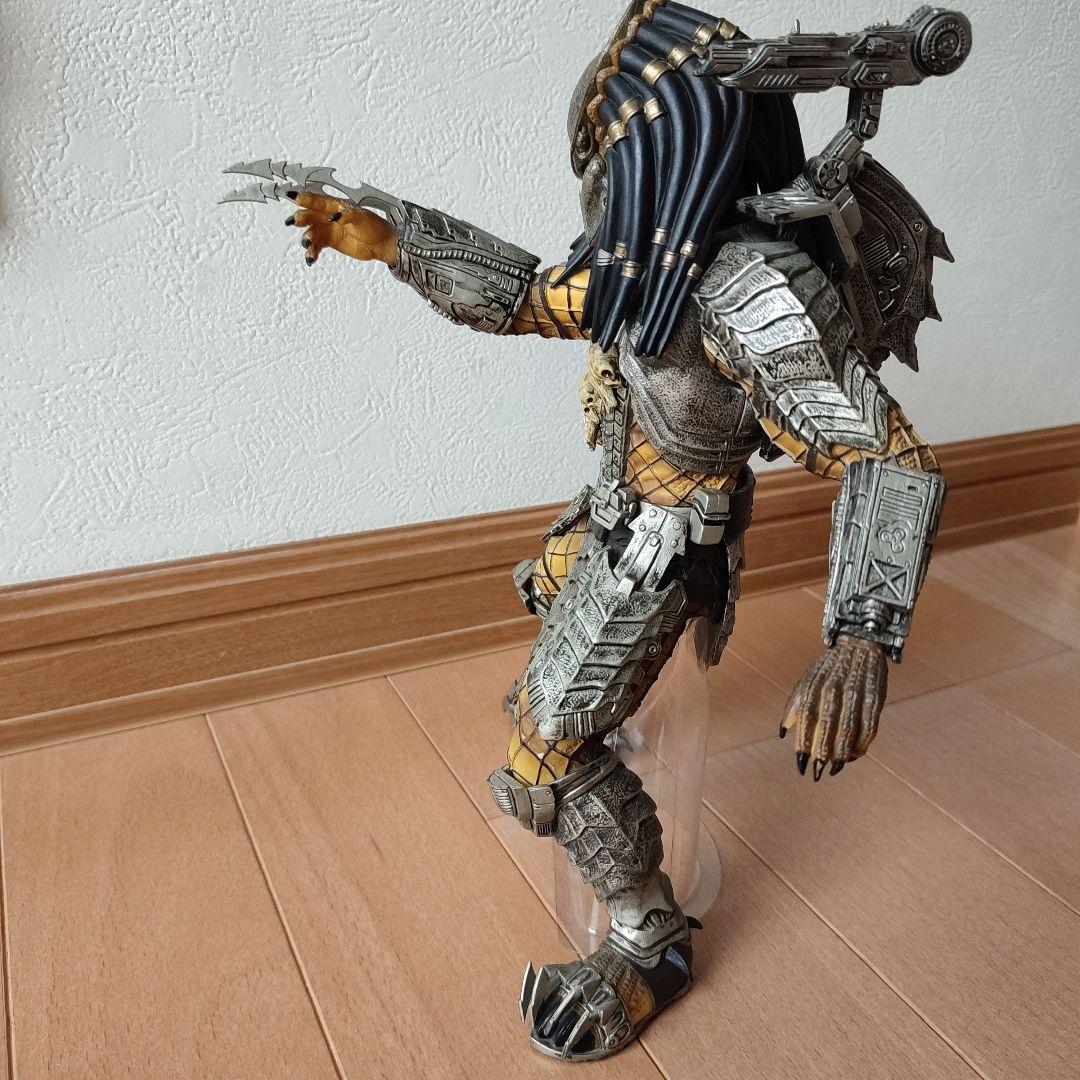 プレデター フィギュア