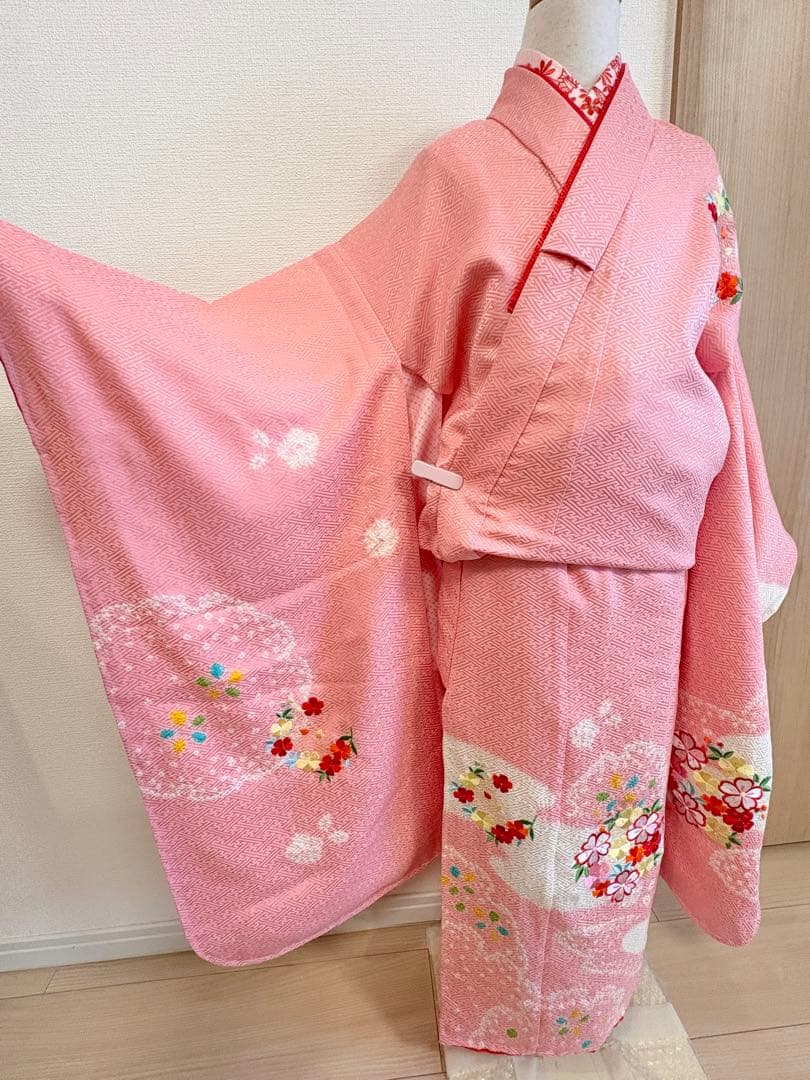 未使用 七五三 7歳 正絹着物単品 絞り 刺繍 日本製 ピンクM2505272