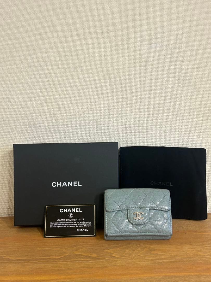 CHANEL スモールフラップウォレット　 ブルーグレー　マトラッセ三つ折り財布