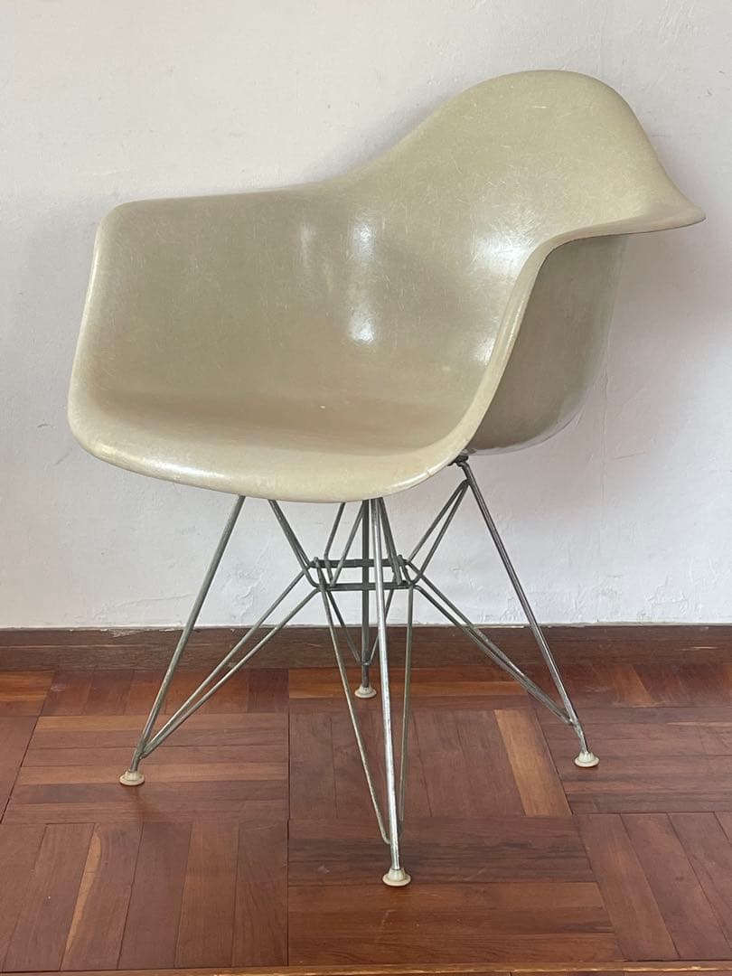 ハーマンミラー ヴィンテージ イームズ アーム シェルチェア エッフェル ベース