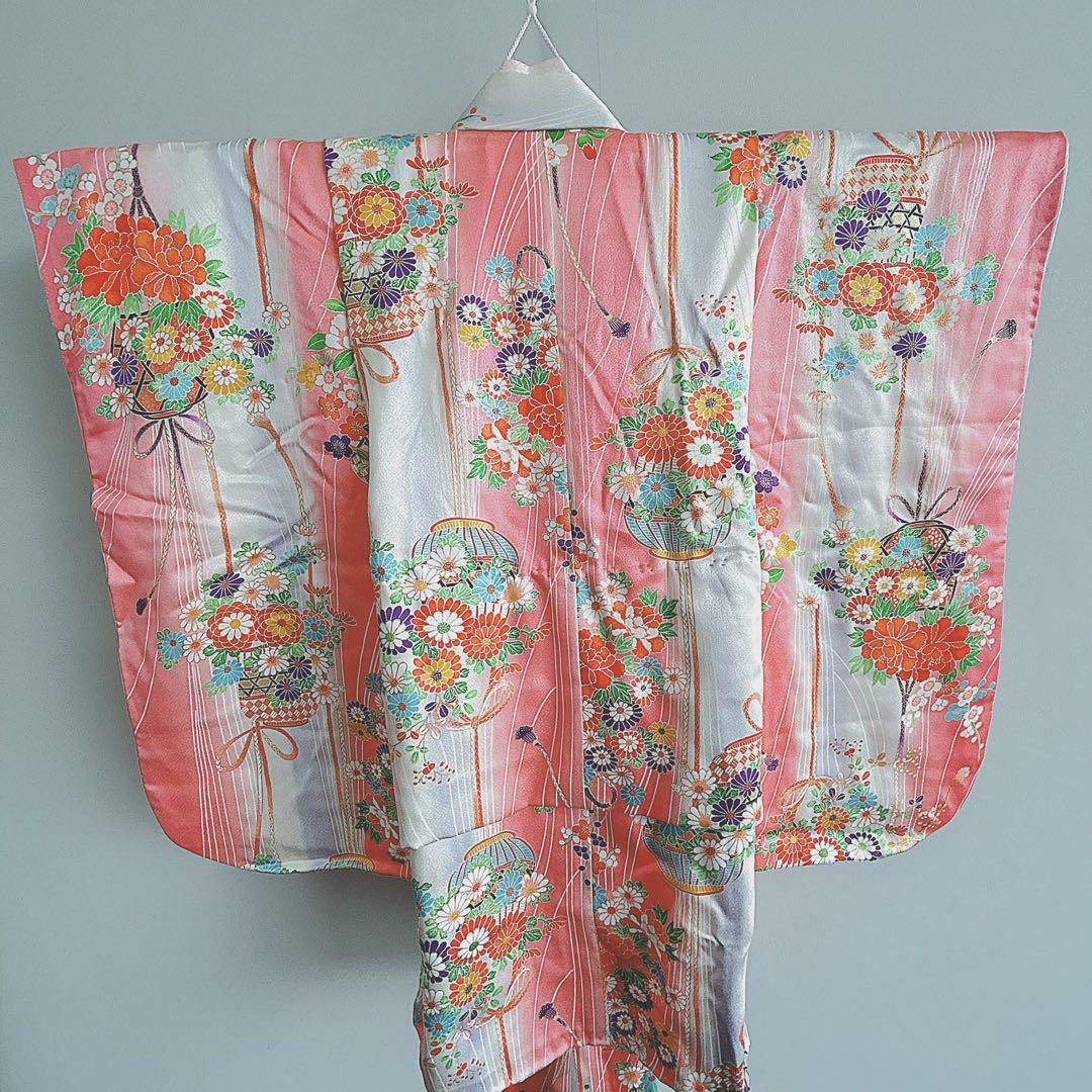 セット　七五三　３歳女の子　長着＆被布＆袖なし長襦袢＆小物　ピンク×白×赤花籠