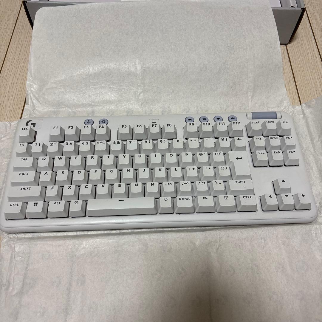 美品 Logicool G713 ゲーミングキーボード リニア 有線