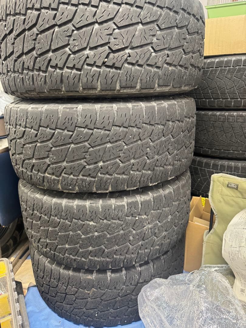 値下げ　キャデラック　エスカレード　タイヤホイールセットマッドタイヤリフトアップ