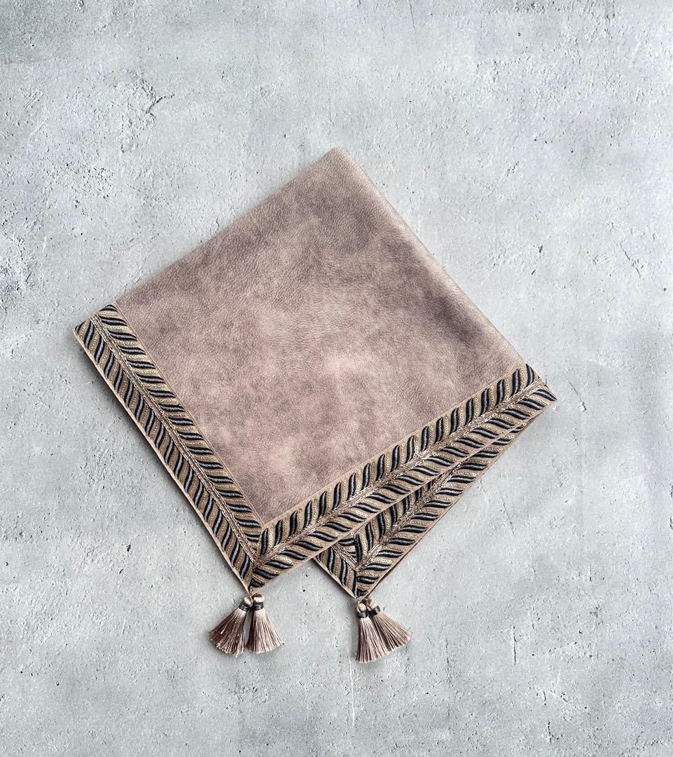 インド製リーフデザイン刺繍リボンのハンドメイドタロットクロス