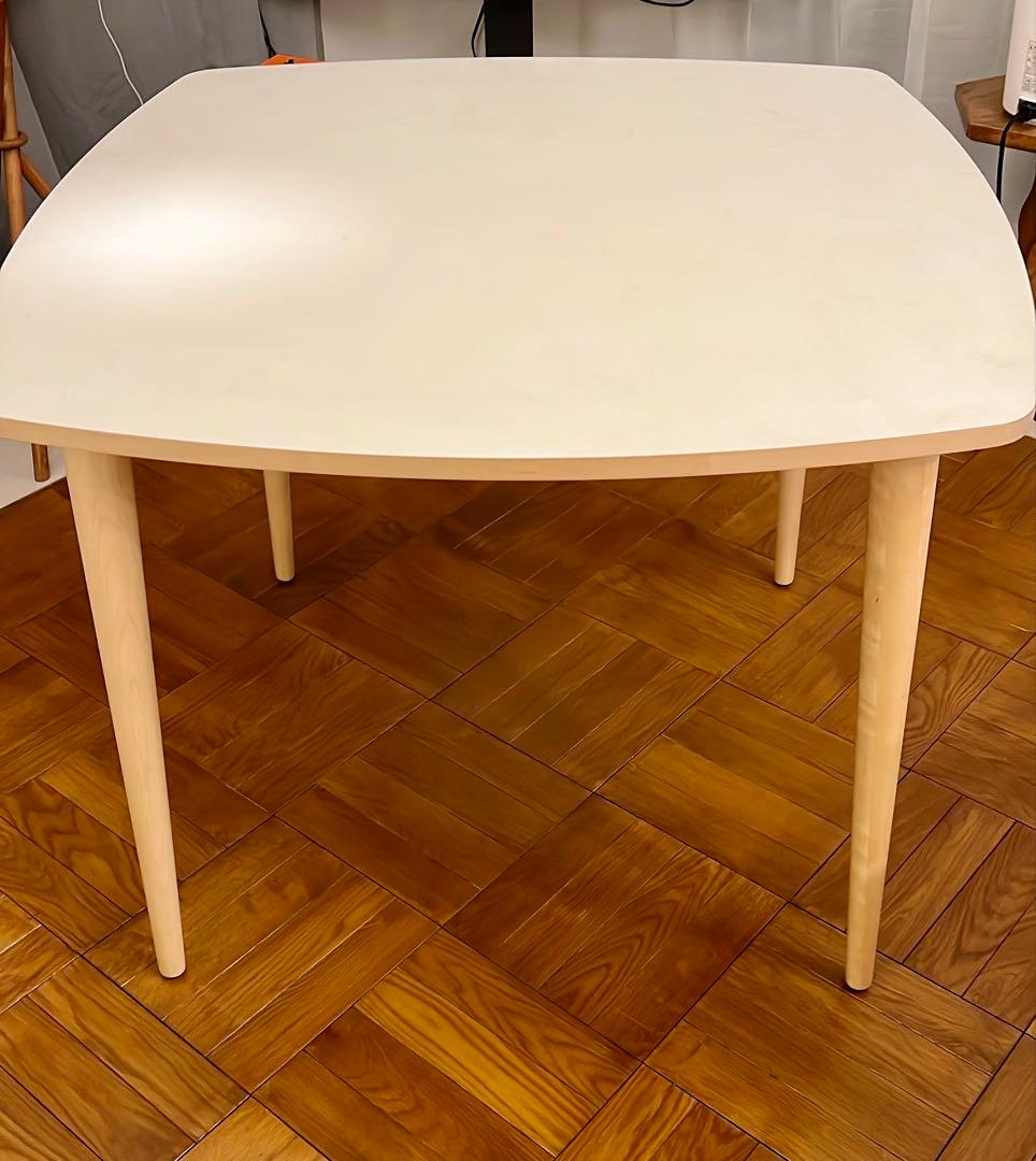 ikea オムテンクサム　テーブル