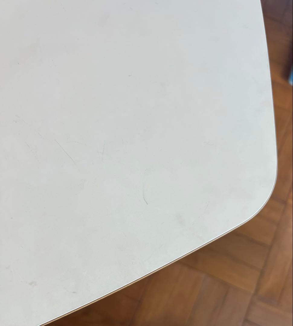 ikea オムテンクサム　テーブル