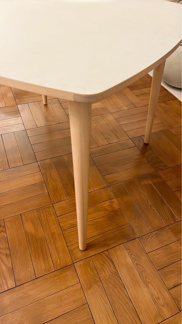 ikea オムテンクサム　テーブル