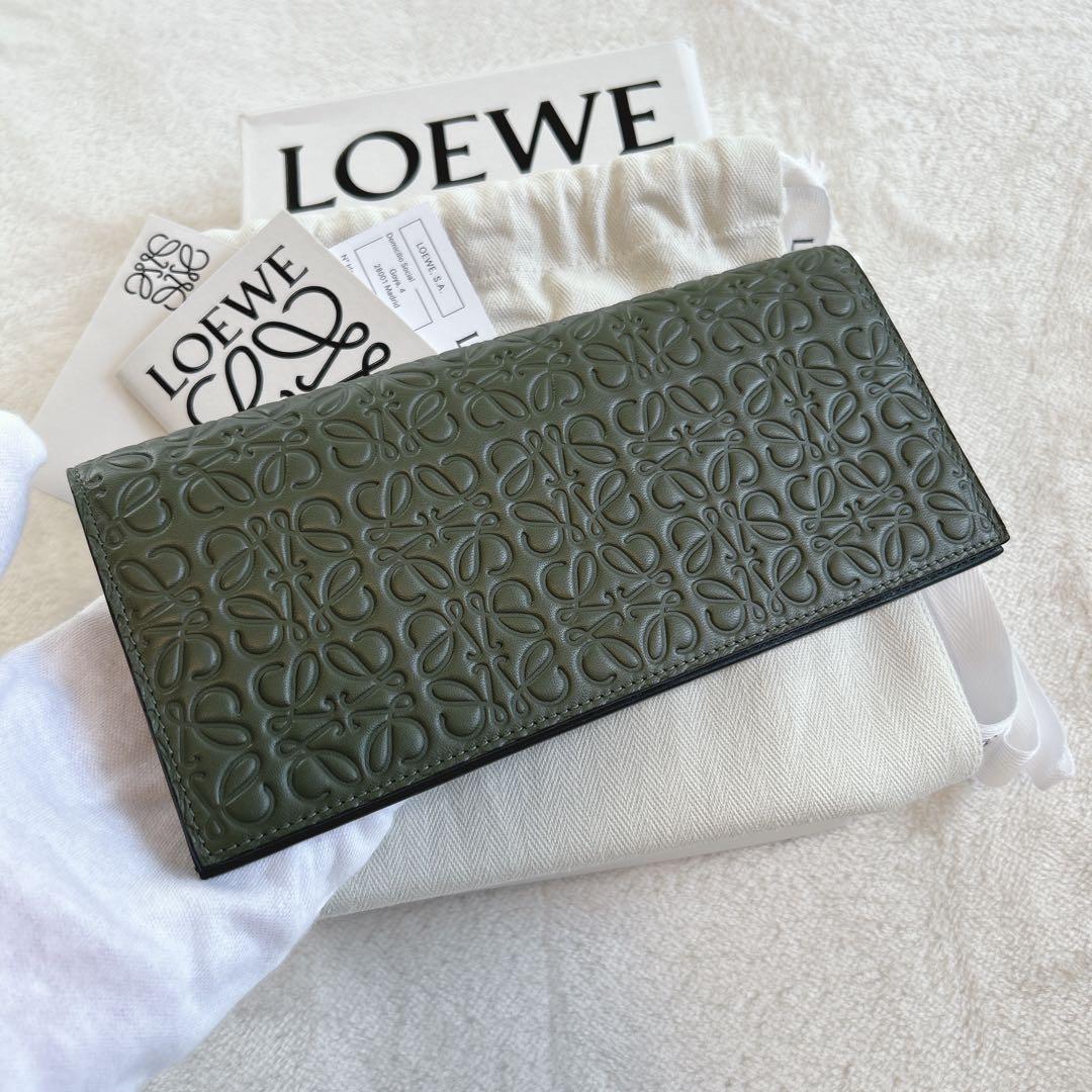 【新品未使用】ロエベ グリーン 長財布 エンボス アナグラム