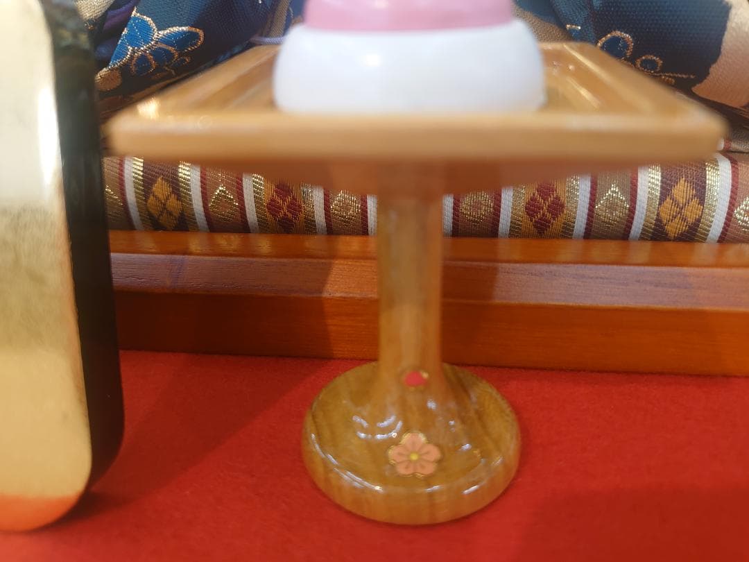 ●新品●　おひなさまフルセット　さくら柄金襴衣装と金屏風