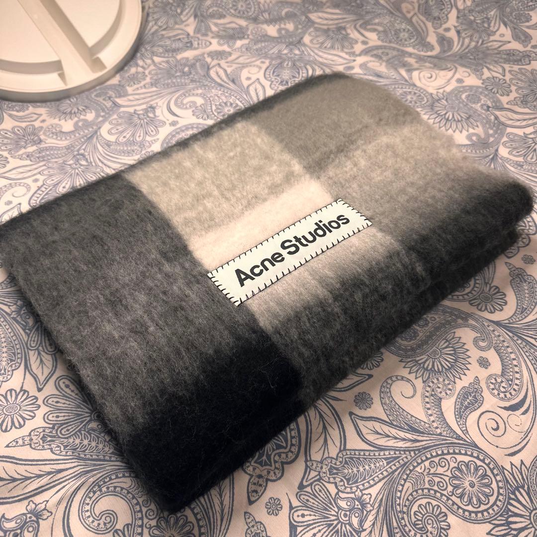 黒　ACNE STUDIOS 新品未使用 モヘアチェック柄スカーフ　マフラー