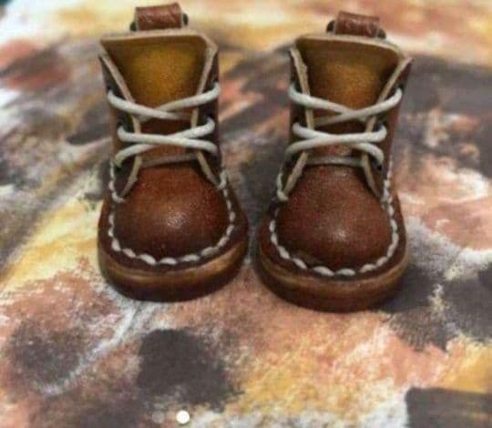 縫い穴付き　ミニチュア　シューズの抜き型　パンチ型紙レザークラフトハンドメイド