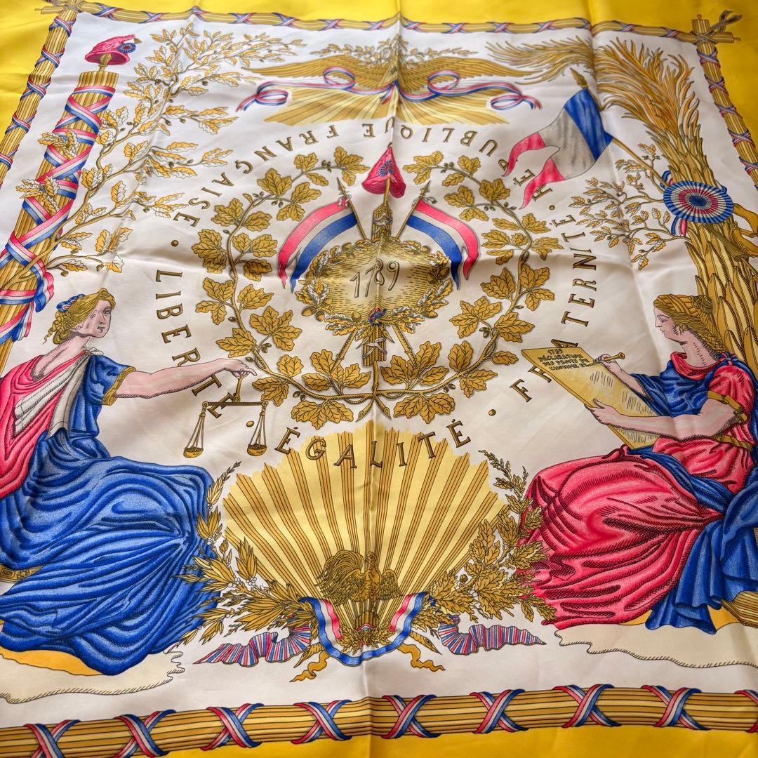 美品♡ HERMES エルメス スカーフ カレ 90 イエロー フランス革命