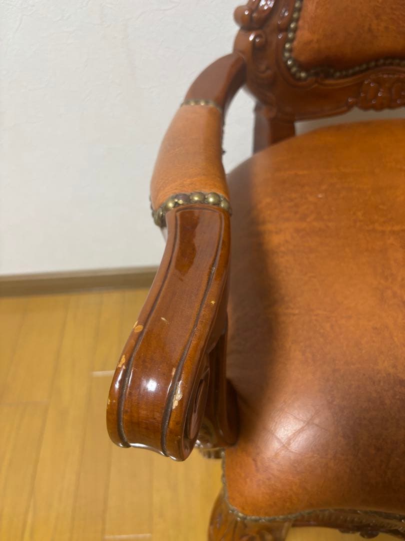本日限定価格！革張アンティークチェア 肘掛け付 古録展 送料無料
