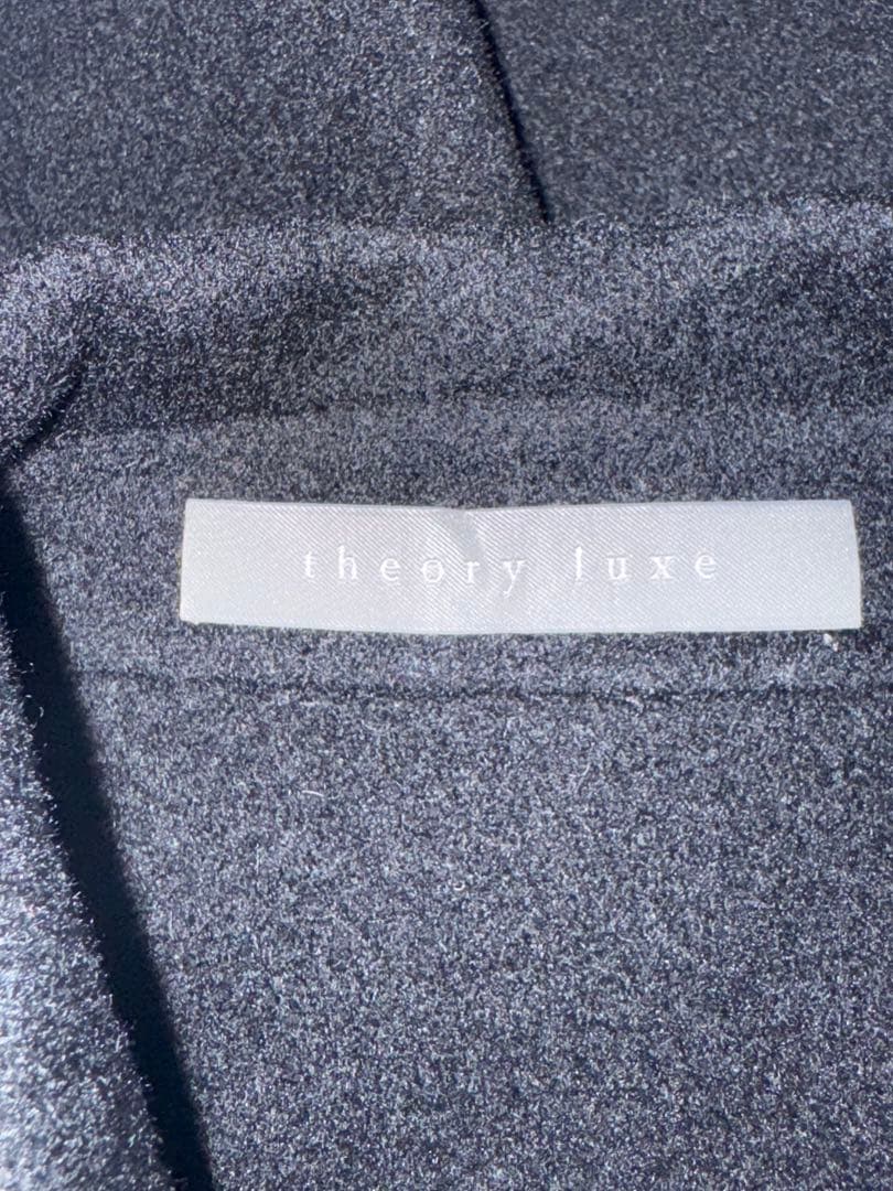 Theory luxe コート