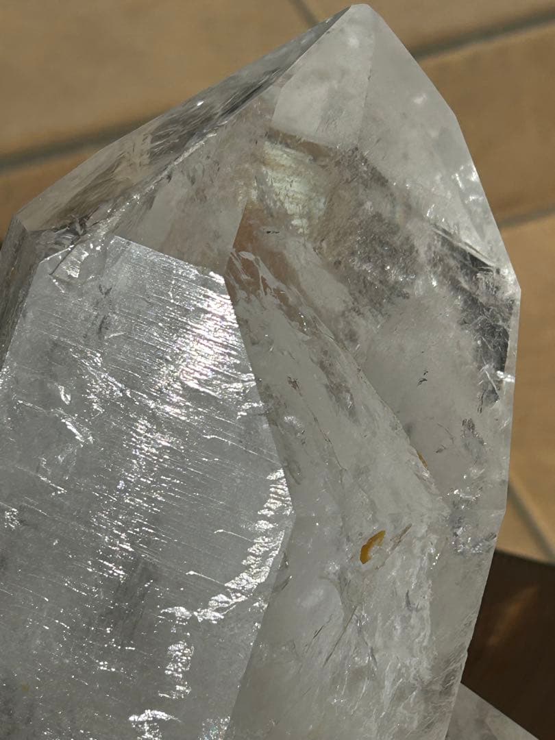 最高品質の水晶ブラジル　レインボー入143万‼️春の大特価