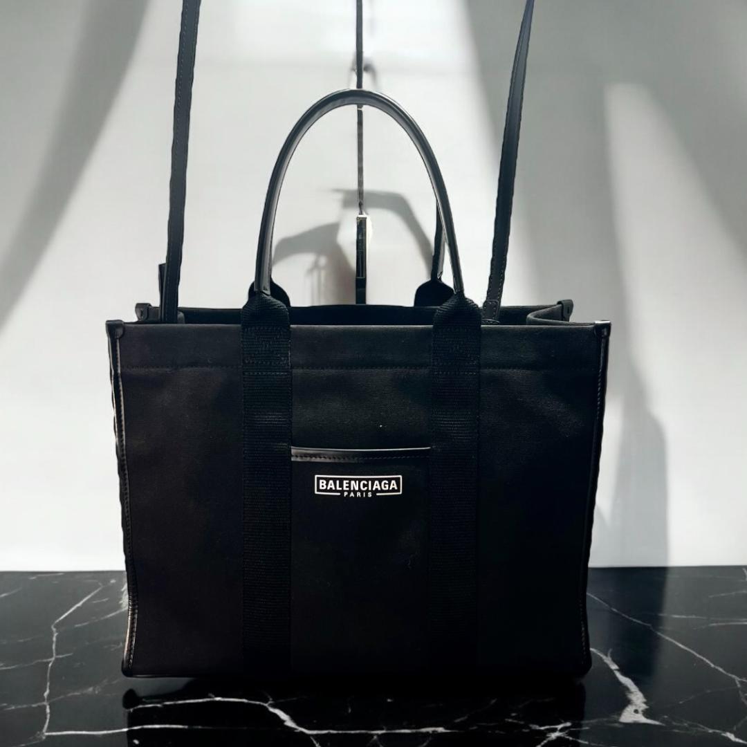 ✨正規品＆超人気商品‼️✨ バレンシアガ ハードウェア ２ＷＡＹ トートバッグ