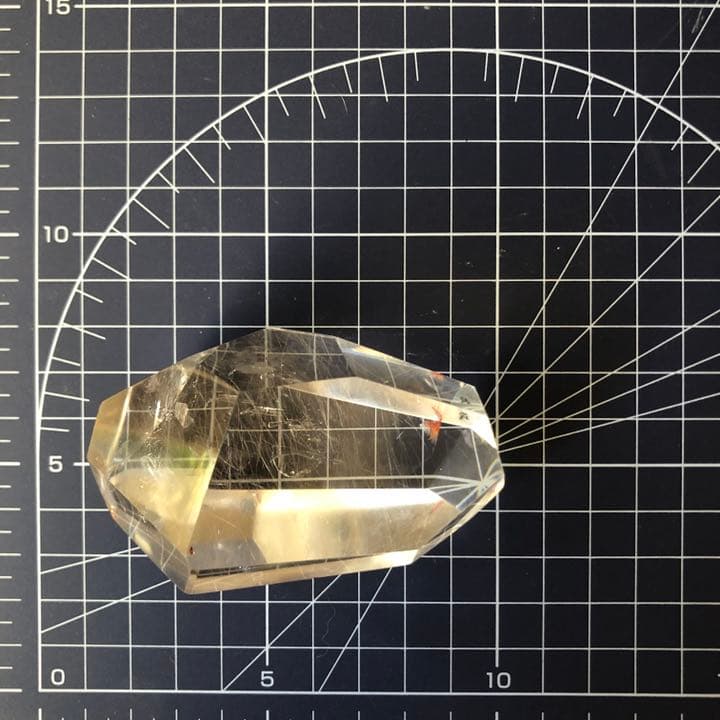 ホワイトルチル B