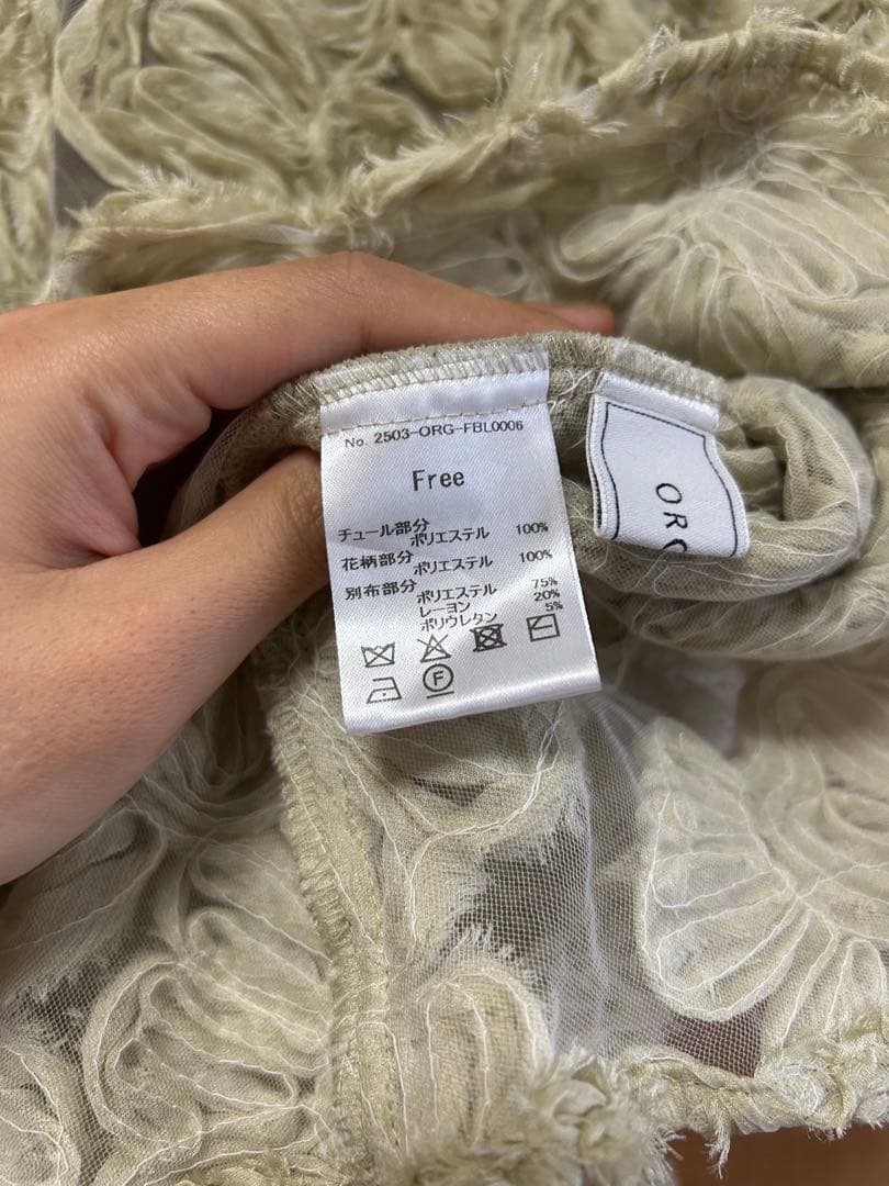 おこめorgue♡ Flower embroidery blouse