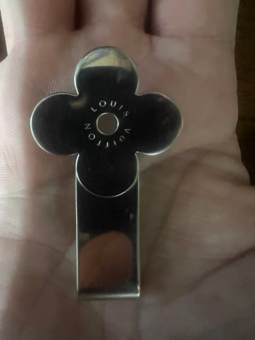 希少 LOUIS VUITTON マネークリップ 非売品