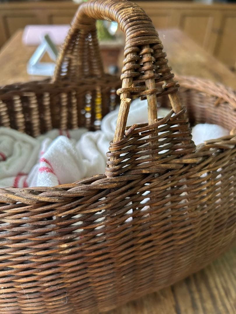 オススメ品　フランス　アンティーク　花摘みカゴ