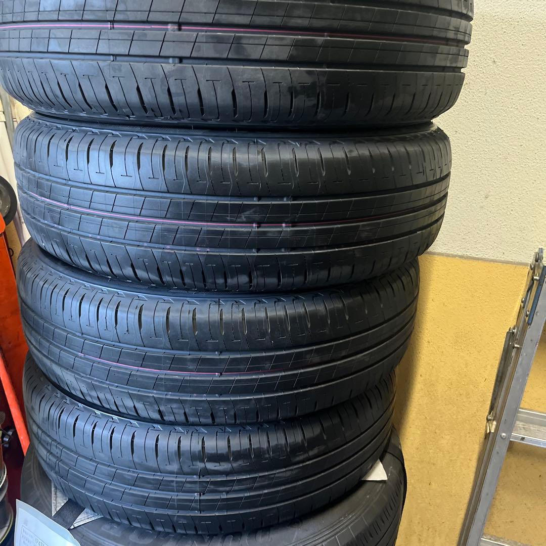 ①タイヤ2本をメルカリ便で安く発送する商品