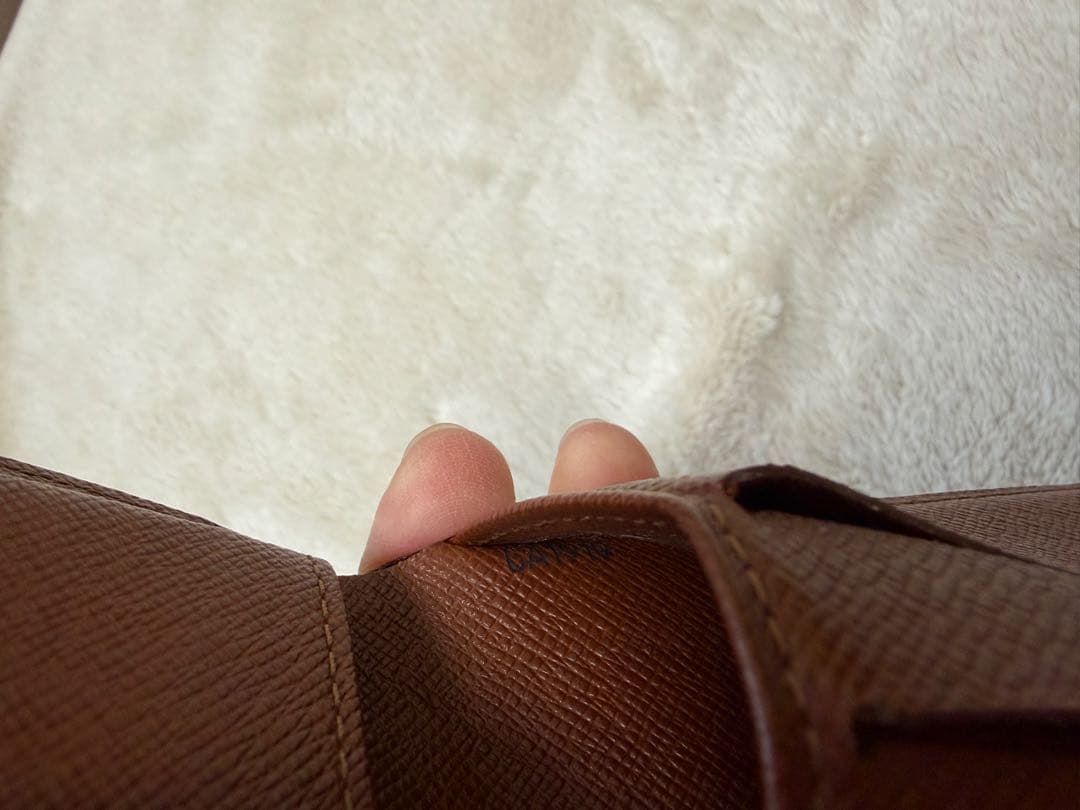 LOUIS VUITTON ルイヴィトン 財布 二つ折り財布　モノグラム