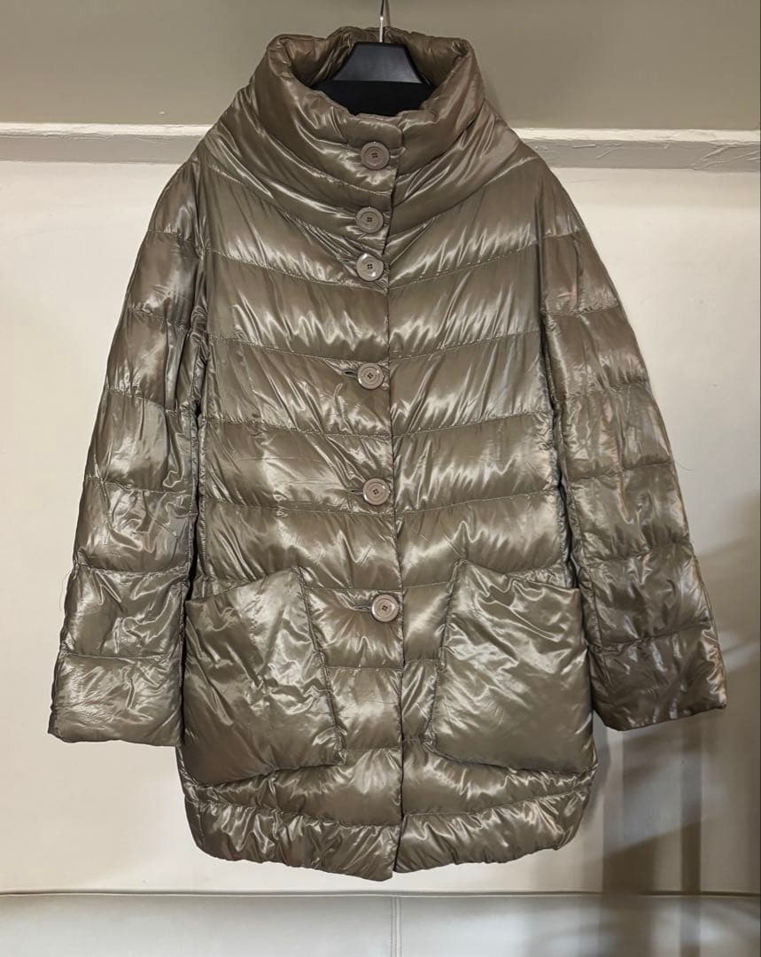 Herno 超軽量ダウンコート カーキ系ベージュ サイズ42