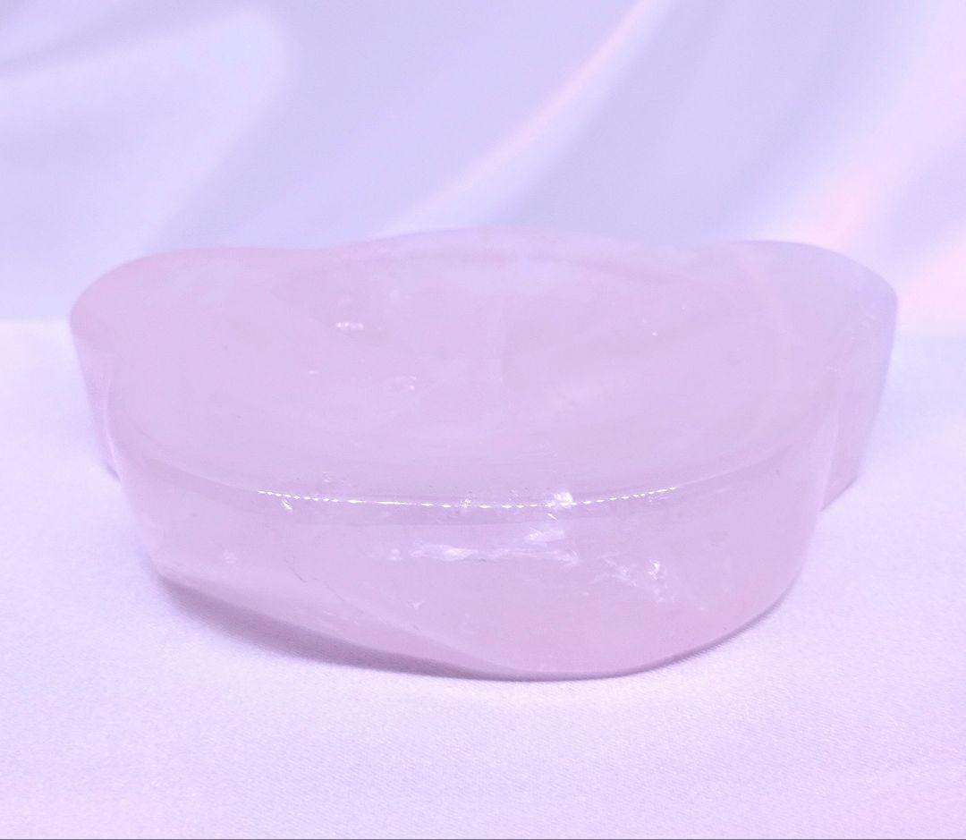 ローズクォーツ　お皿　器　マダガスカル産　浄化　くま　紅水晶　合言葉割引