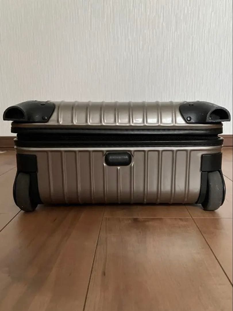 【美品】RIMOWA スーツケース 33L SALSA 2輪 プロセッコ
