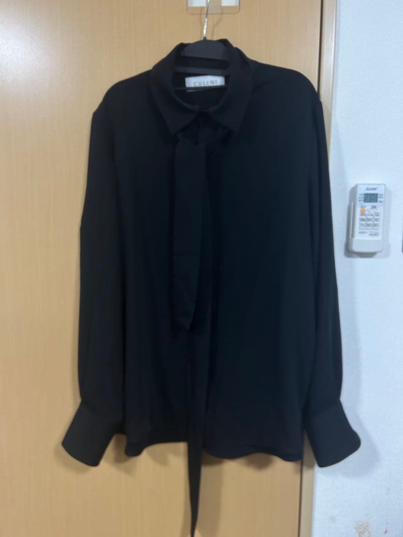 CULLNI クルニ　24-AW-023B 黒シャツ