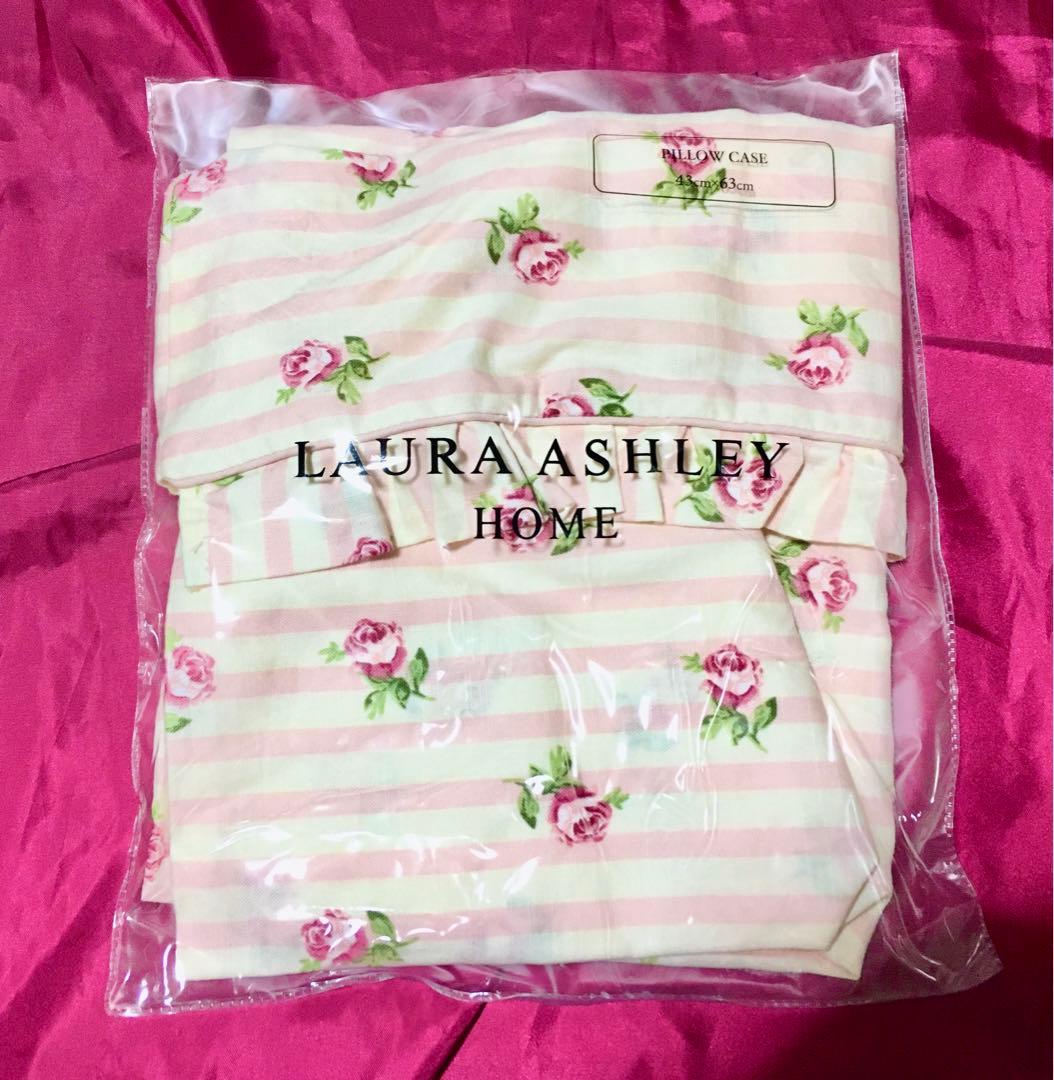 短期間、室内で飾ったのみ■ローラアシュレイ■チョークピンク枕カバークッションにも