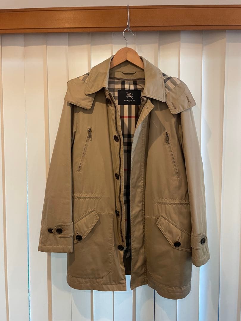 BURBERRY ベージュ トレンチコート フード付き