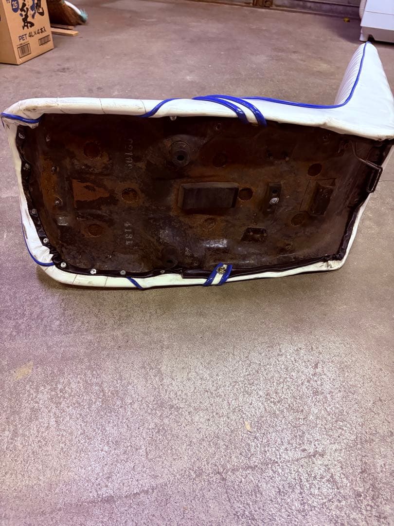 ホーク3 CB250N CB400N 三段シート