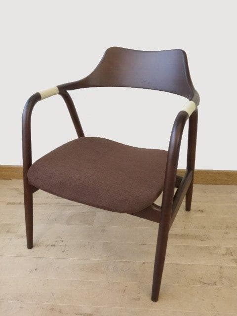 飛騨産業　キツツキ　アイガーアームチェアーB　USED　再塗装済