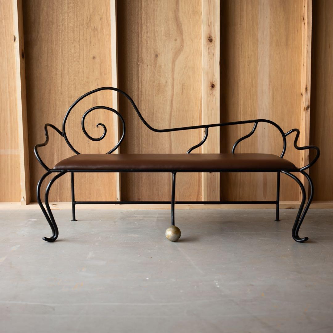アイアン製スワールデザインベンチ