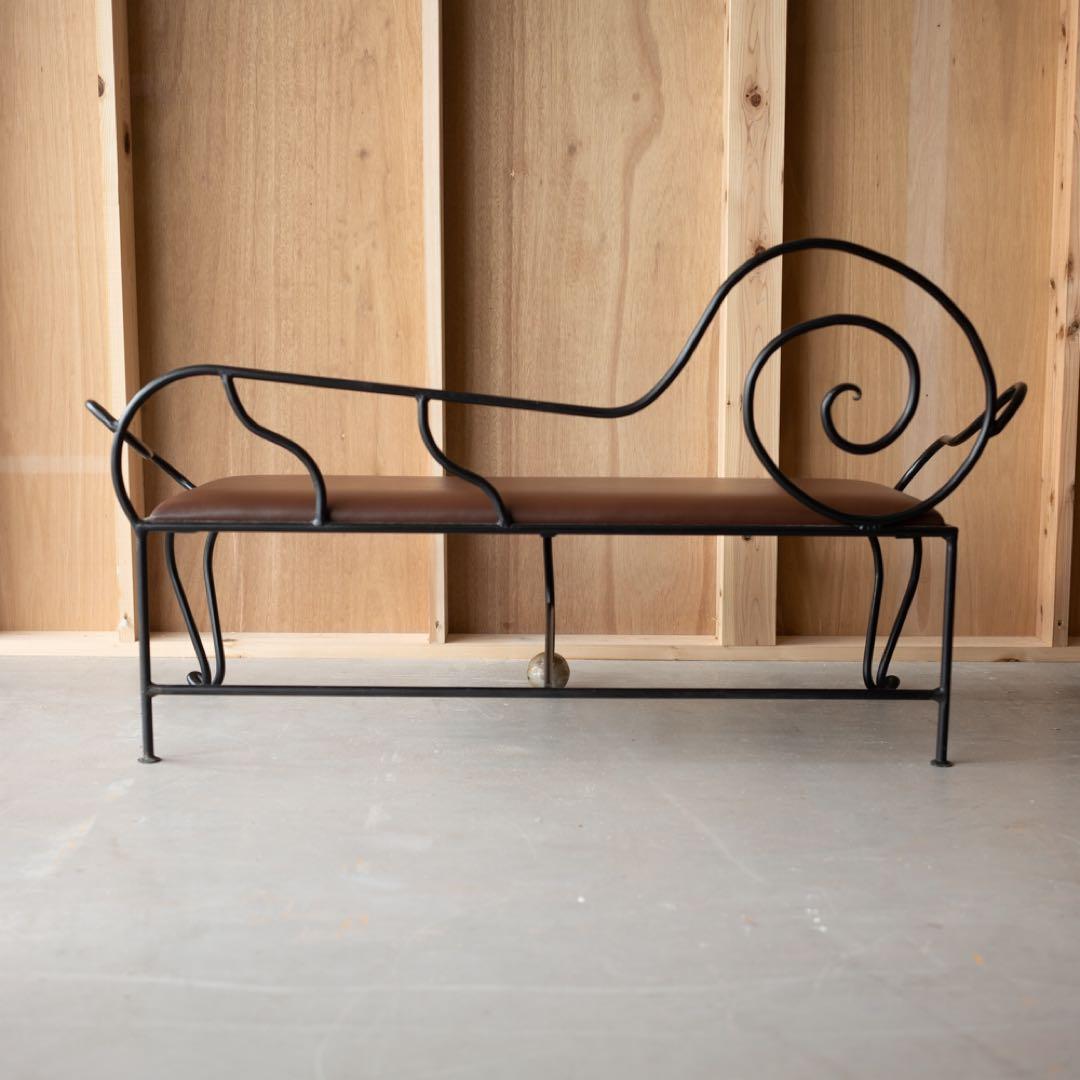 アイアン製スワールデザインベンチ
