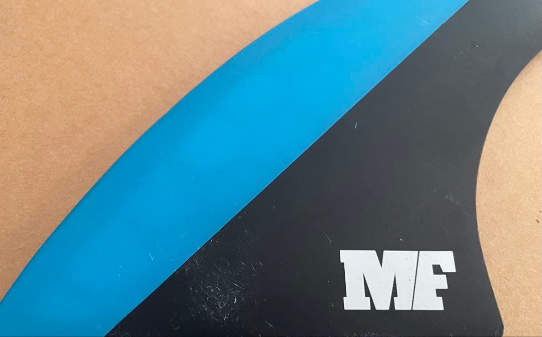 廃盤カラー ！FCS II MF ミックファニング！ フィン！M