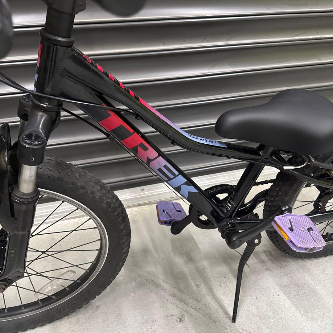 トレック　『PRECALIBER 20』　ブラック／パープル