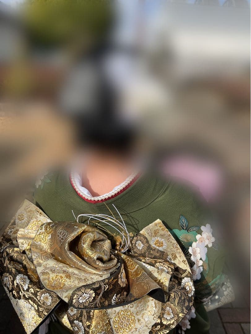 振袖フルセット 緑色 花柄 振袖 赤い帯 ファーあり （靴カバン付き）