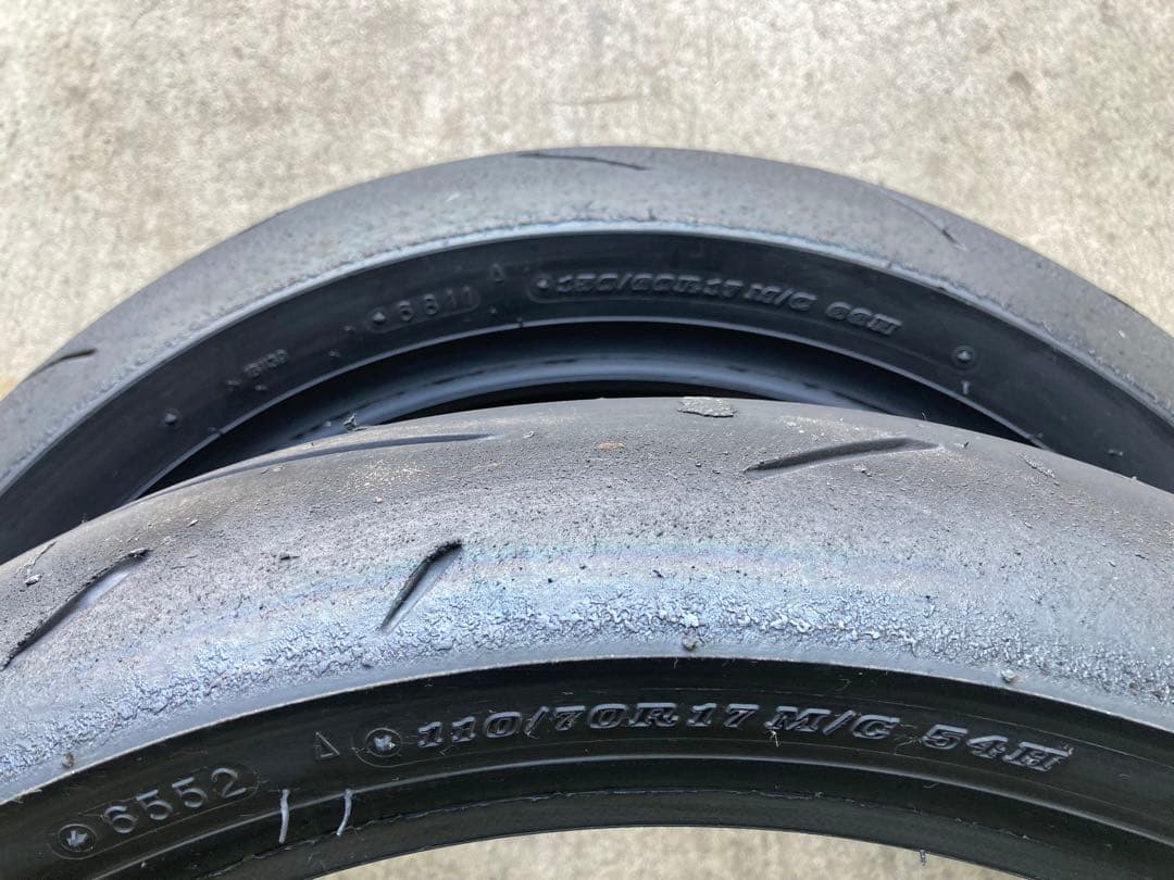 中古　ダンロップ　α13 sp H 前後　2023製　110/150-m1