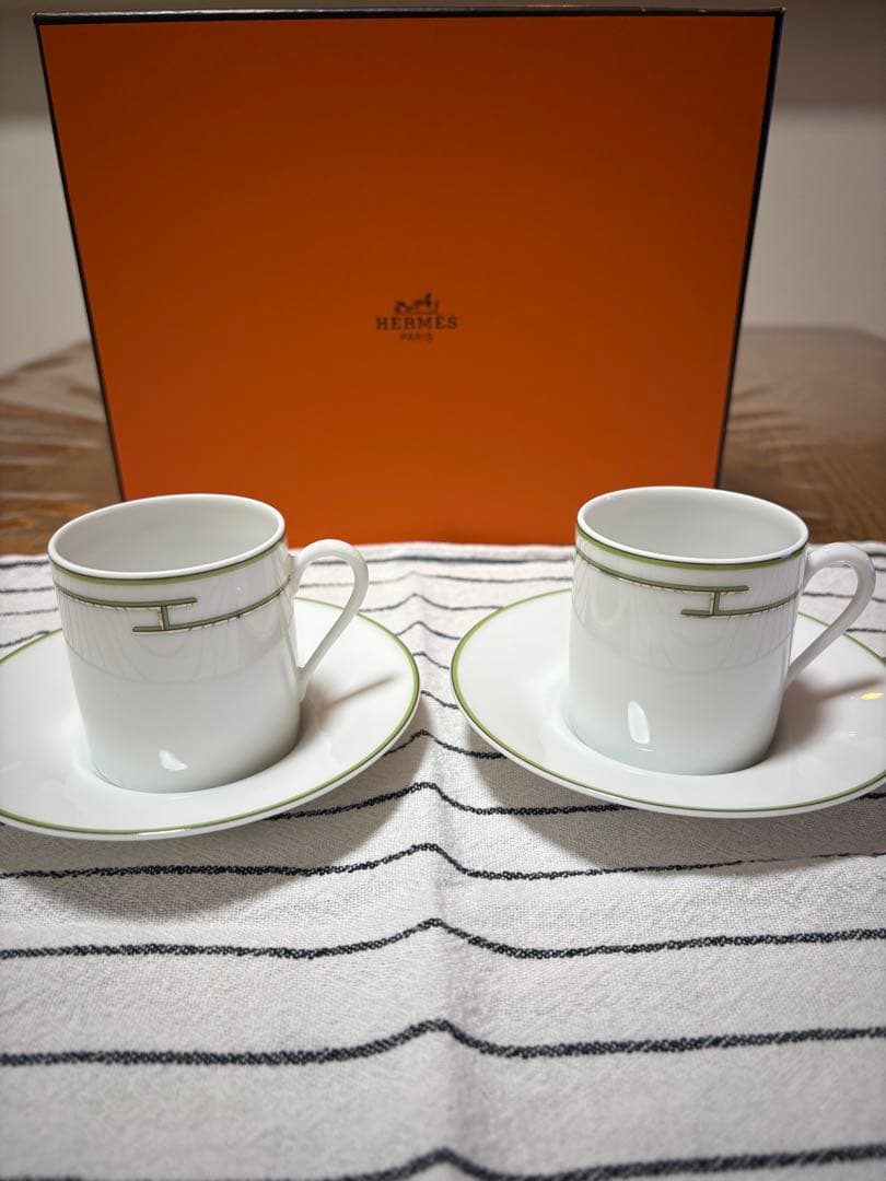 HERMES リズムグリーン　カップアンドソーサー2客