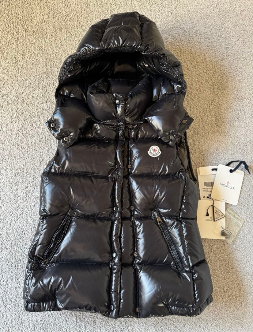 MONCLER GALENE ダウンベスト　美品