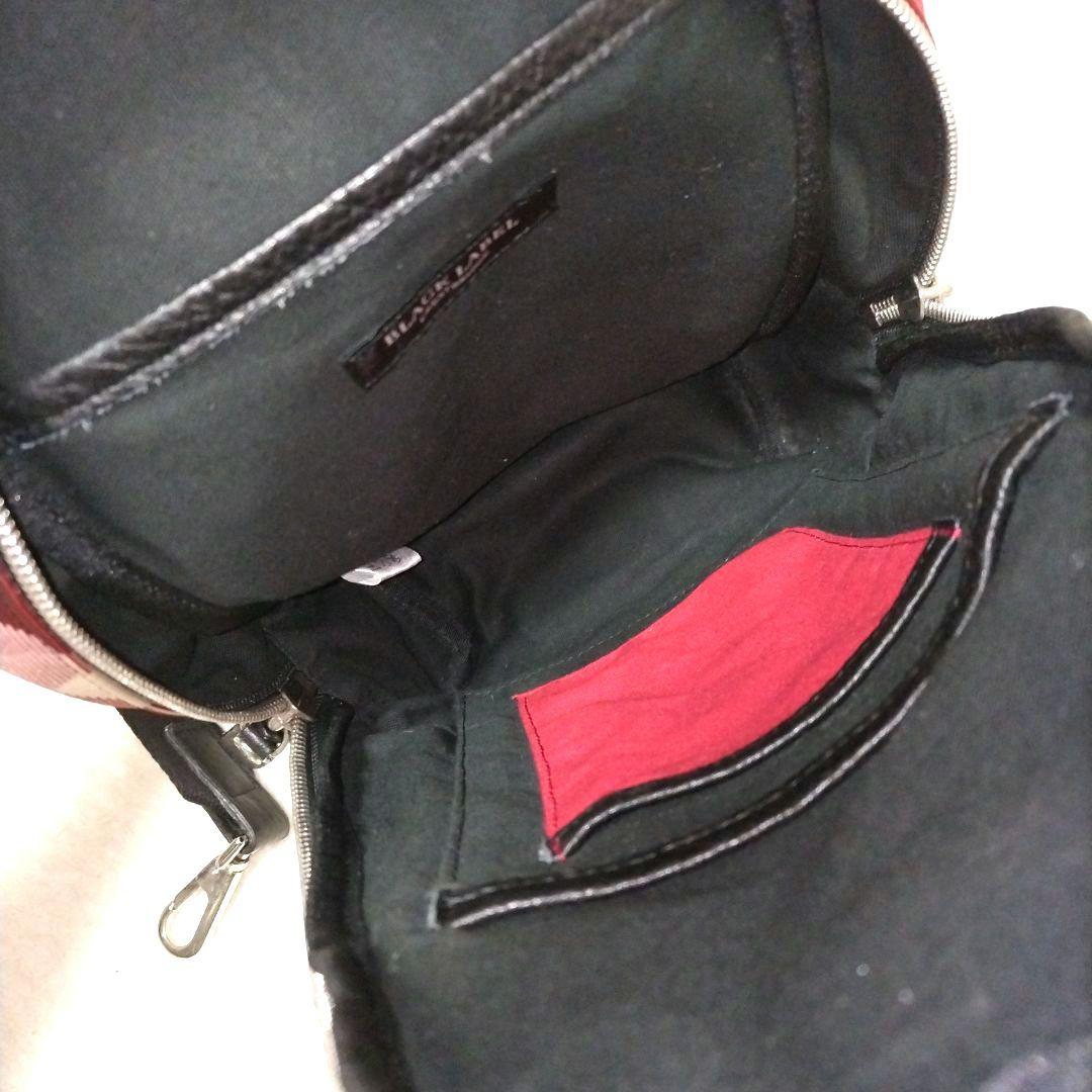 【美品】ブラックレーベルクレストブリッジ チェック柄 ロゴプレート ボディバッグ