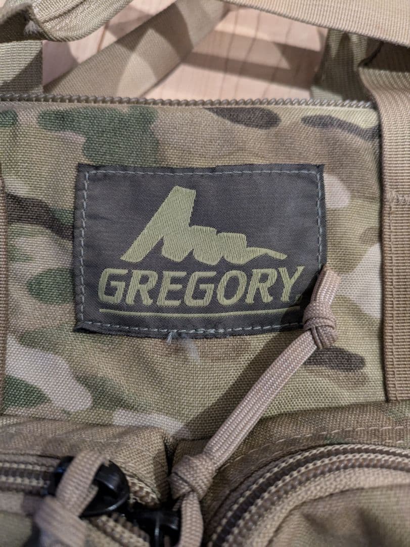 GREGORY マルチカム ショルダーバッグ