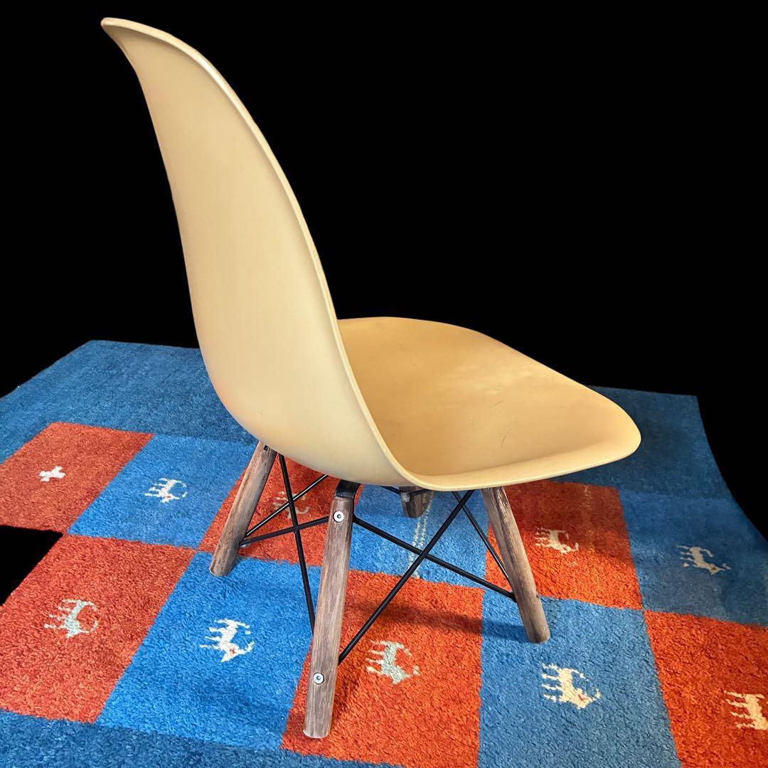 美品 ハーマンミラー イームズ シェル サイド チェア