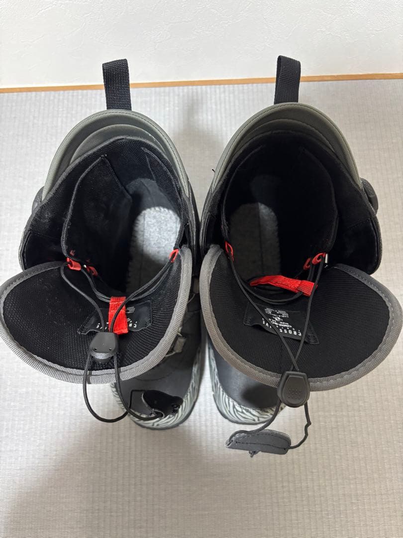 クロスファイブ OMNI-BOA スノーボードブーツ