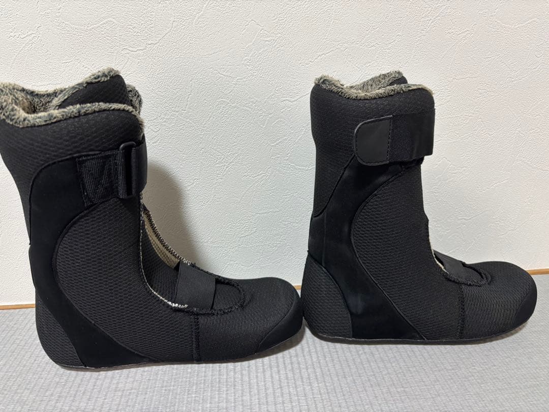 クロスファイブ OMNI-BOA スノーボードブーツ