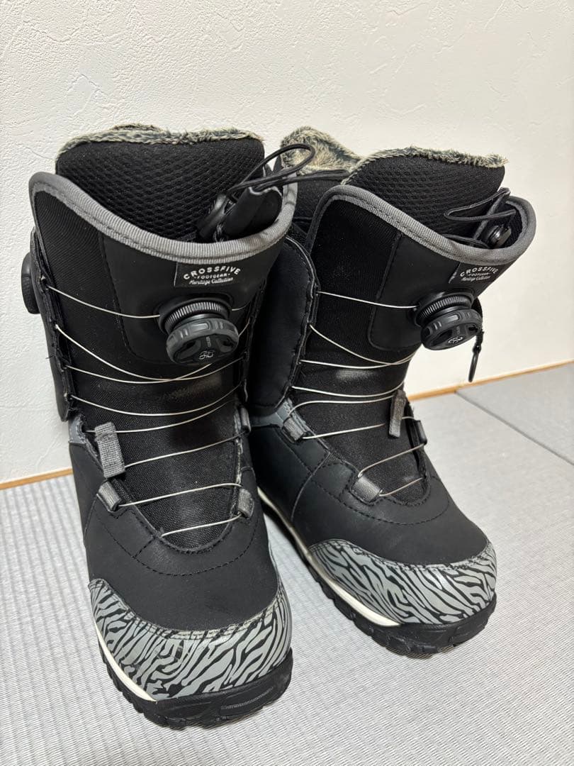クロスファイブ OMNI-BOA スノーボードブーツ