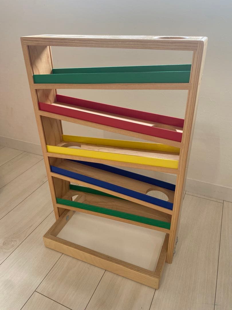 TAG社 ボールトラッカー モンテッソーリ