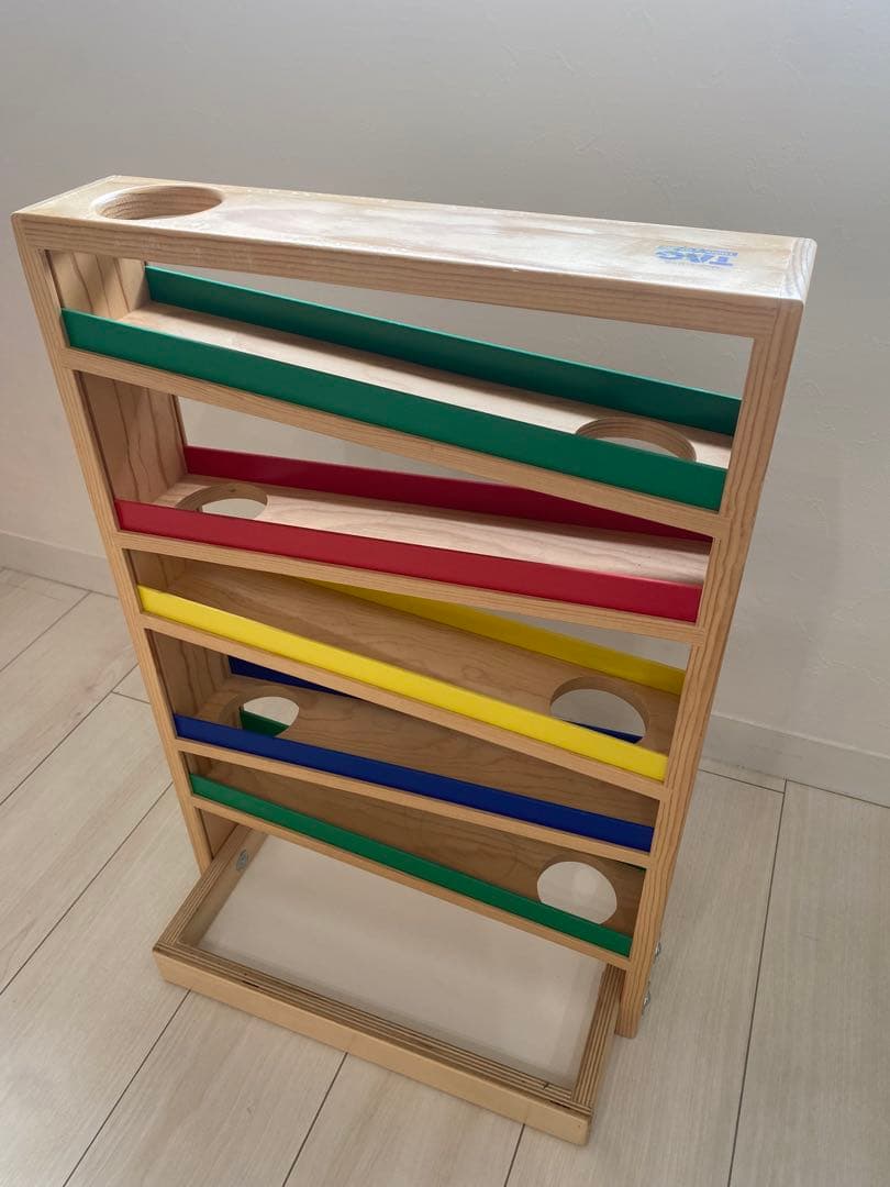 TAG社 ボールトラッカー モンテッソーリ